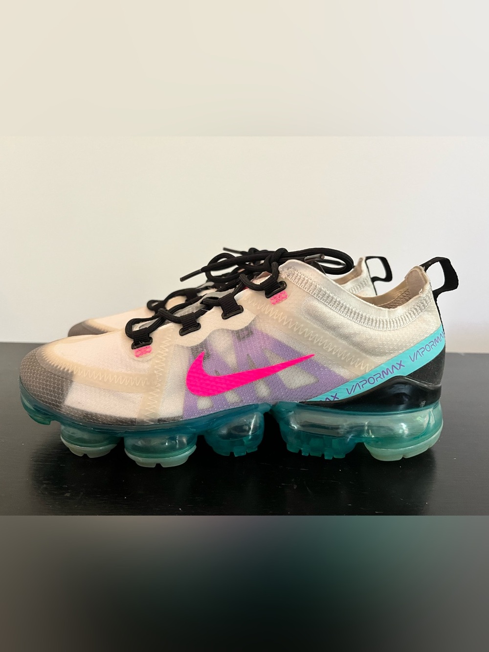 Nike Air VaporMax 2019 White Hyper Pink Aqua Running Shoes Women’s Size 8.5 - Picture 2 of 7